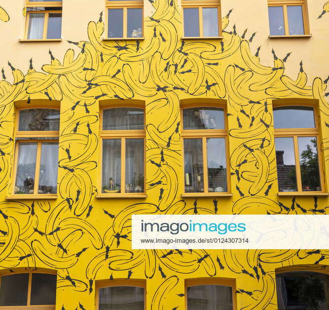The banana house, designed by the banana artist, Thomas Baumgärtel