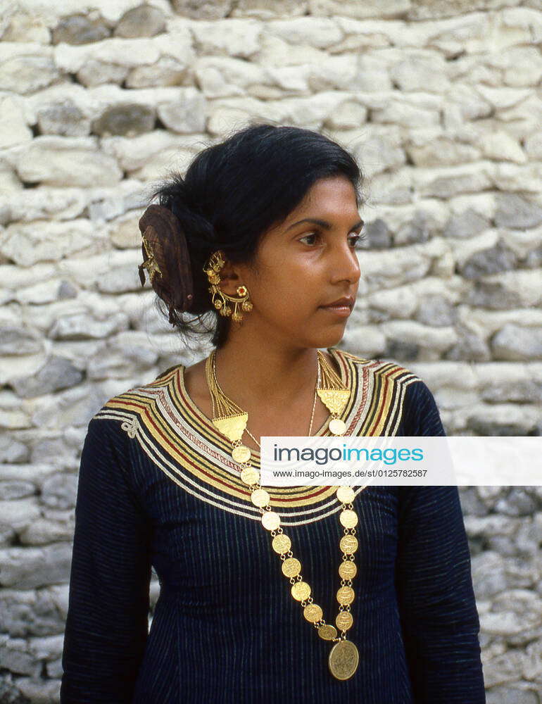 The dhivehi libaas is a traditional Maldivian dress for women. The ...