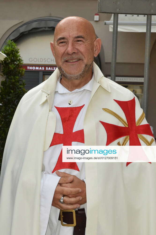 Grand Master of the Templari Cattolici d Italia Mauro Giorgio