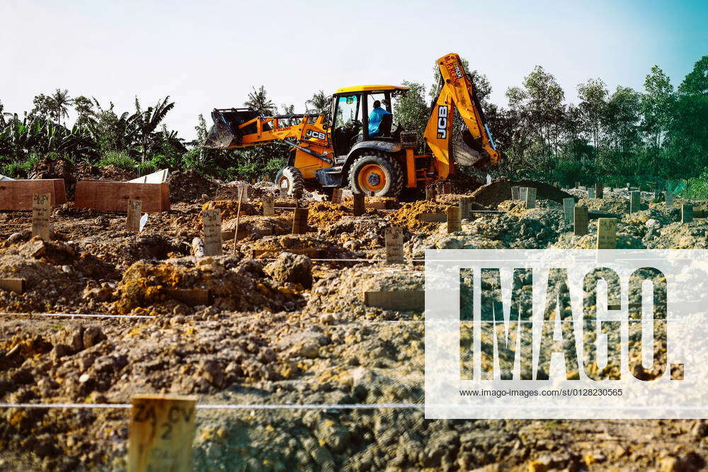 July 28, 2021, Klang, Selangor, Malaysia An excavator was used for