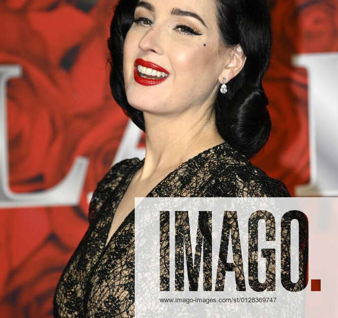 Dita Von Teese bei der Eröffnung der Villa Remus in Son Vida. Palma de