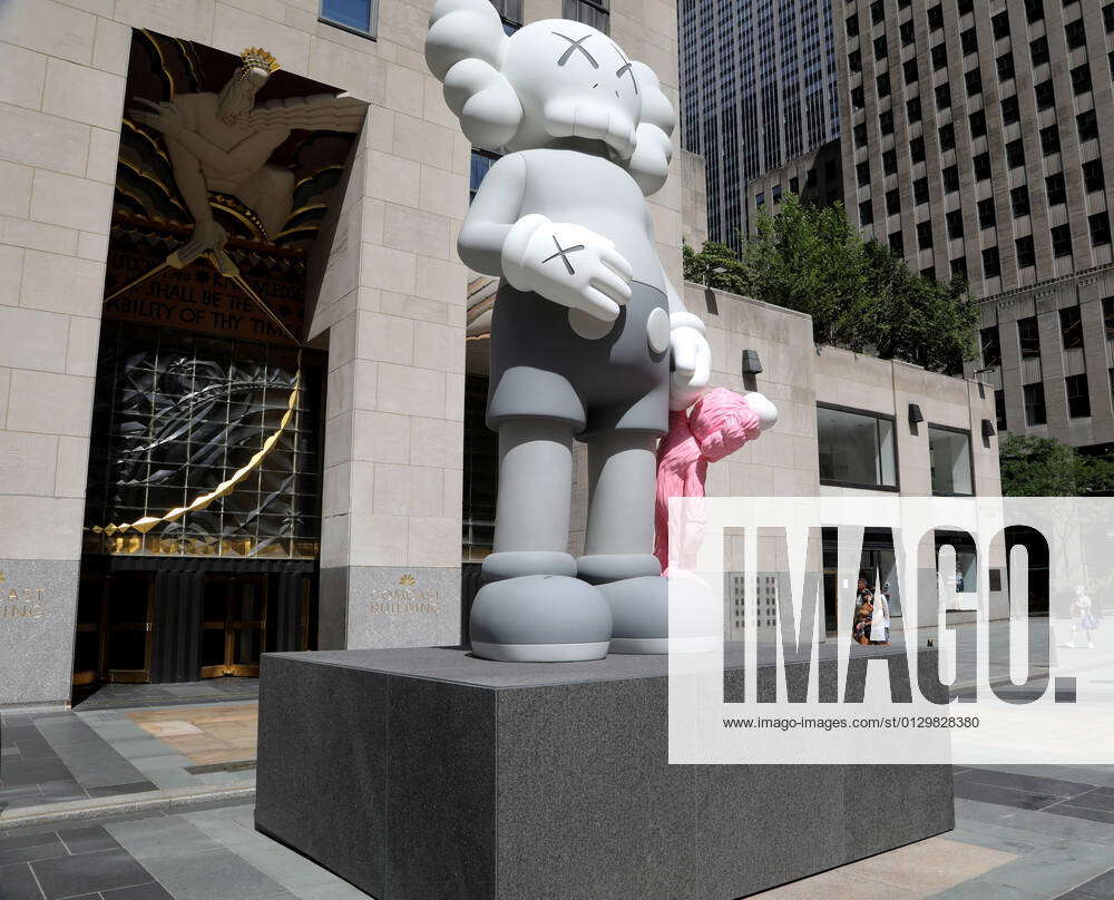 KAWS SHARE Sculpture Rockefeller Center New York