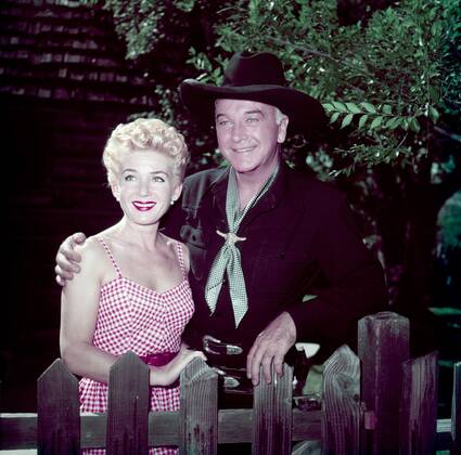 William Boyd (right), in his HOPALONG CASSIDY costume, with his wife ...