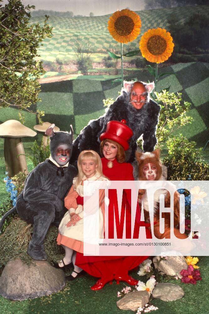 ALICE IN WONDERLAND, clocwise from far left: Sherman Hemsley, Telly ...