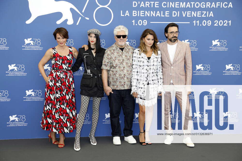 Aitana Sanchez Gijon Milena Smit Pedro Almodovar Penelope Cruz Israel Elejalde At The 7151