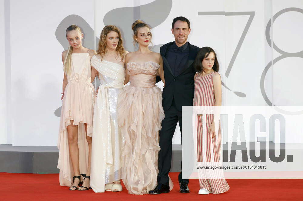 Federica Pala, Carlotta Gamba, Astrid Casali, Elio Germano and Sara ...