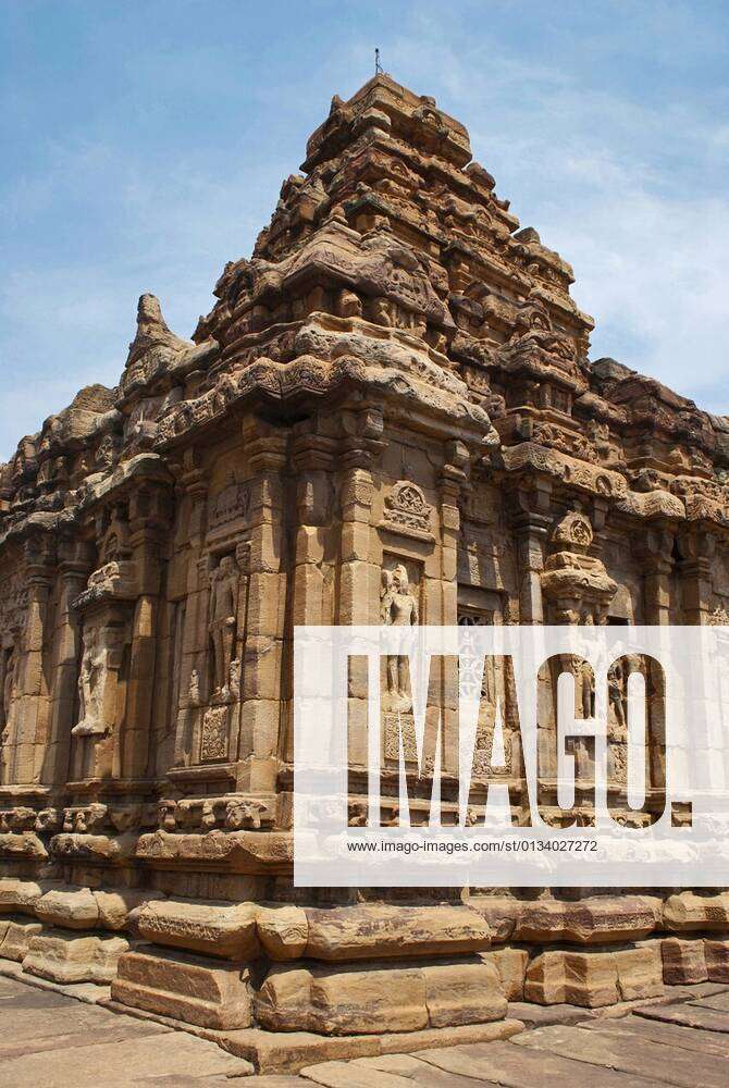 Exterior View Of The Southern Walls The Devakoshthas Virupaksha Temple Pattadakal Temple Complex 9748