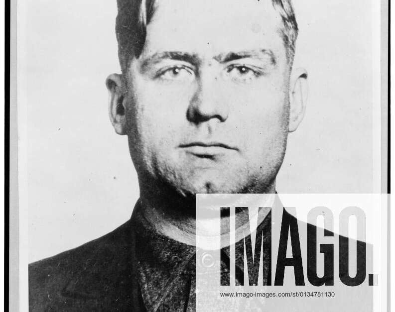 1930 - George Bugs Moran, head-and-shoulders portrait, facing front LOC ...