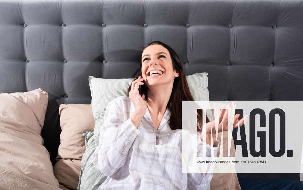 bed,on the phone,smart phone,beds,on the phones,smart phones,smartphone