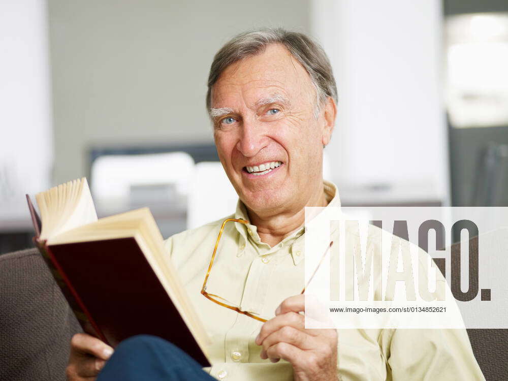 senior,reading,readers,elderly,old,seniors,read,reading a book,reading ...