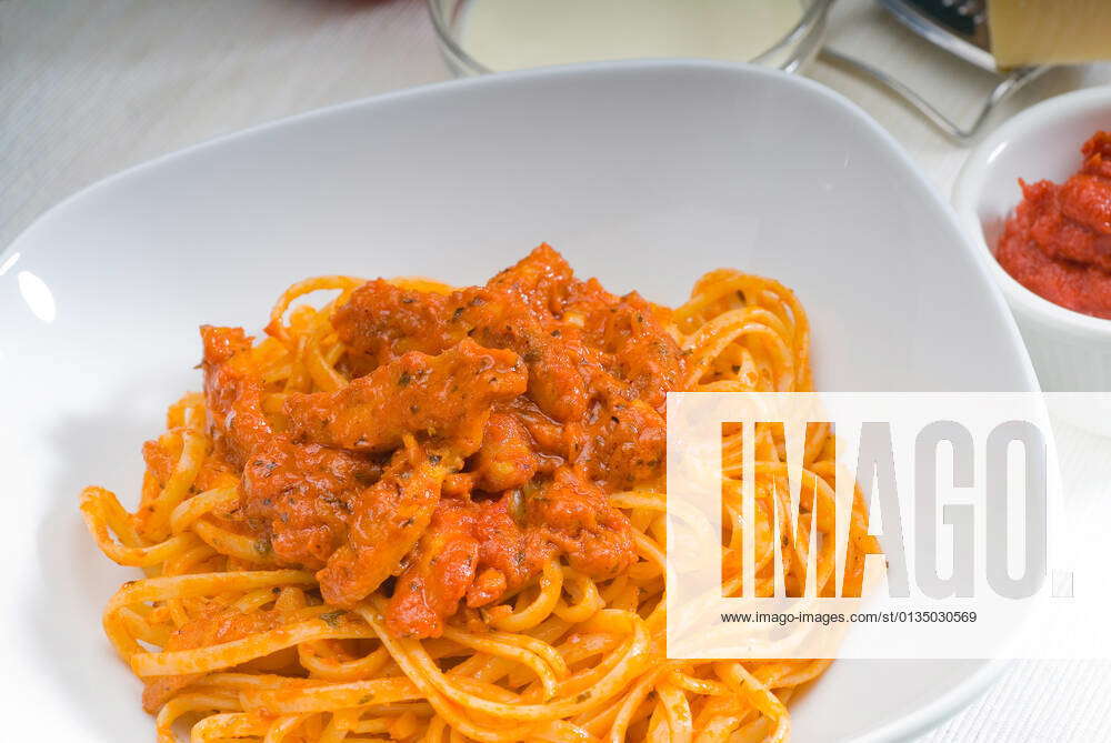 spaghetti,lunch,spaghettis,lunch time