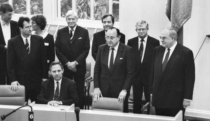 Germany, Bonn 18 01 1991 Archive No 24 44 22 Swearing in of the Federal ...