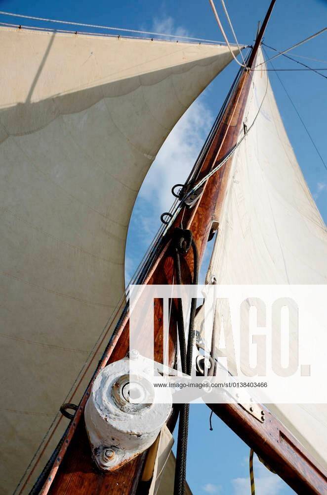 Boat standing and running rigging mainsail,backstay xFotosearchxLBRFx