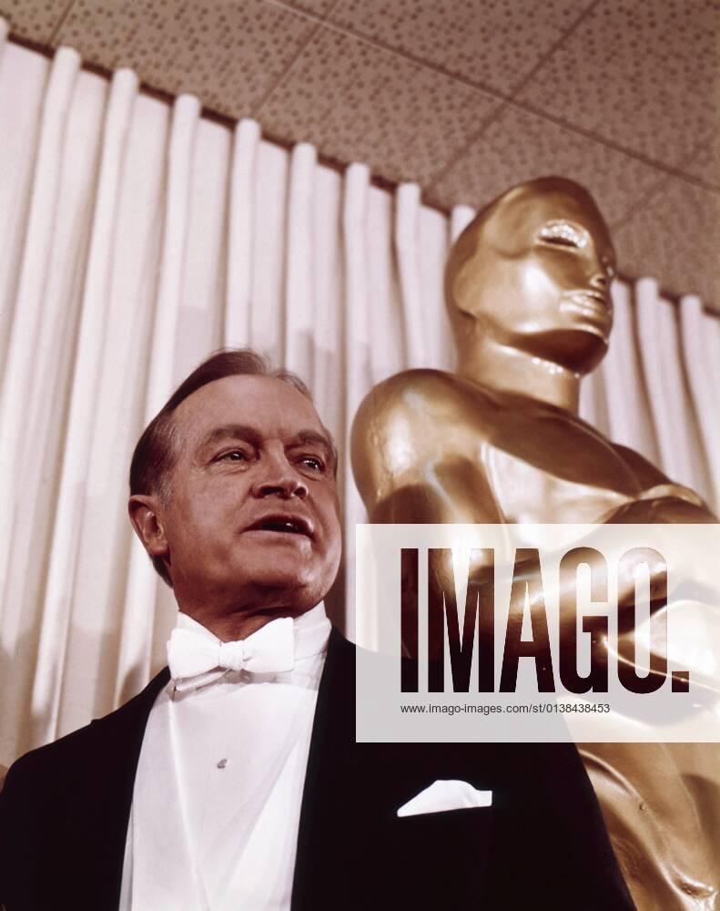 THE 43RD ANNUAL ACADEMY AWARDS, Bob Hope, host of the Academy Awards