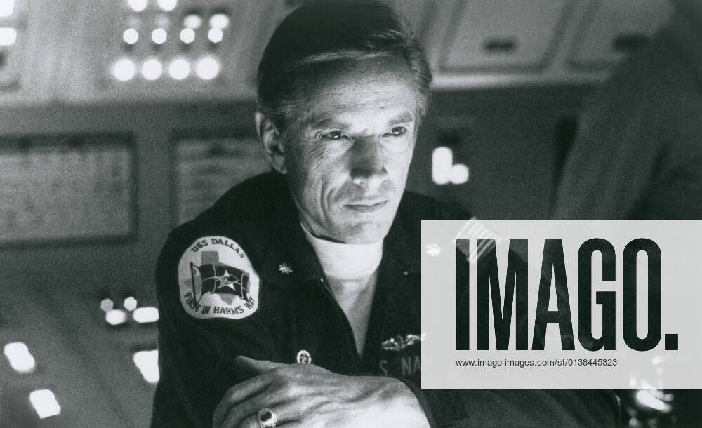 THE HUNT FOR RED OCTOBER, Scott Glenn, 1990. ph Bruce McBroom