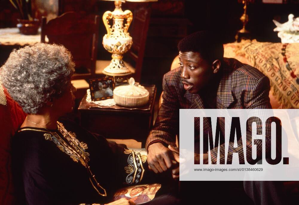 JUNGLE FEVER, from left: Ruby Dee, Wesley Snipes, 1991. ph: David Lee ...