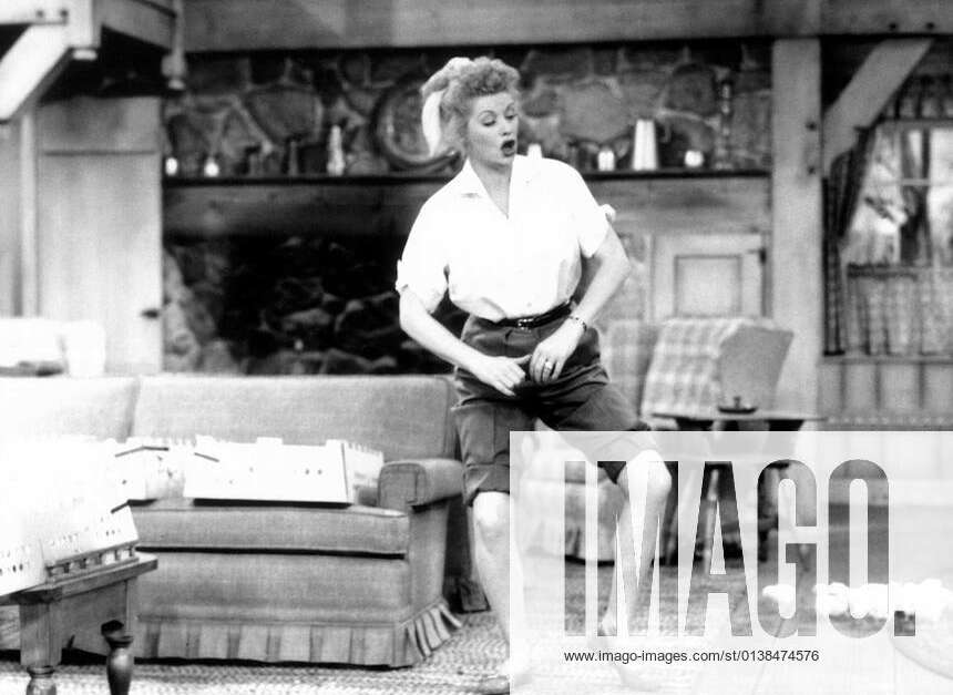 I LOVE LUCY, Lucille Ball, ?Lucy Raises Chickens , (Season 6, ep. 619 ...