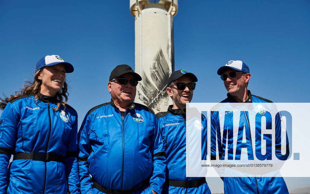 october-13-2021-van-horn-texas-usa-astronauts-l-r-audrey-powers