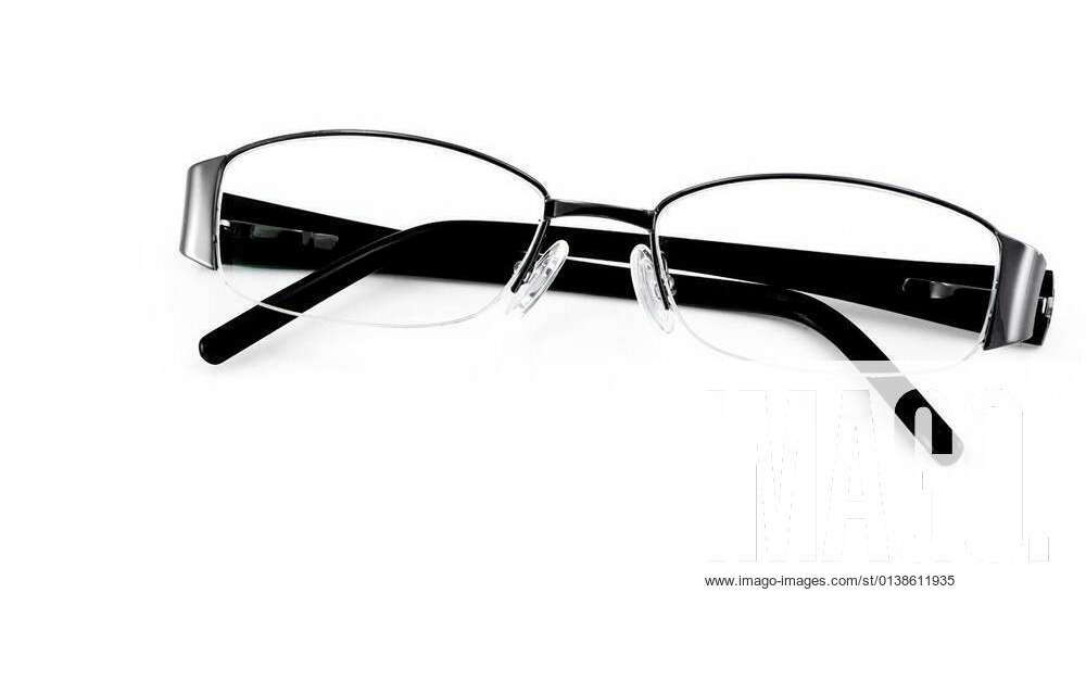 front-of-black-glasses-xfotosearchxlbrfx-xcsp-finallastx