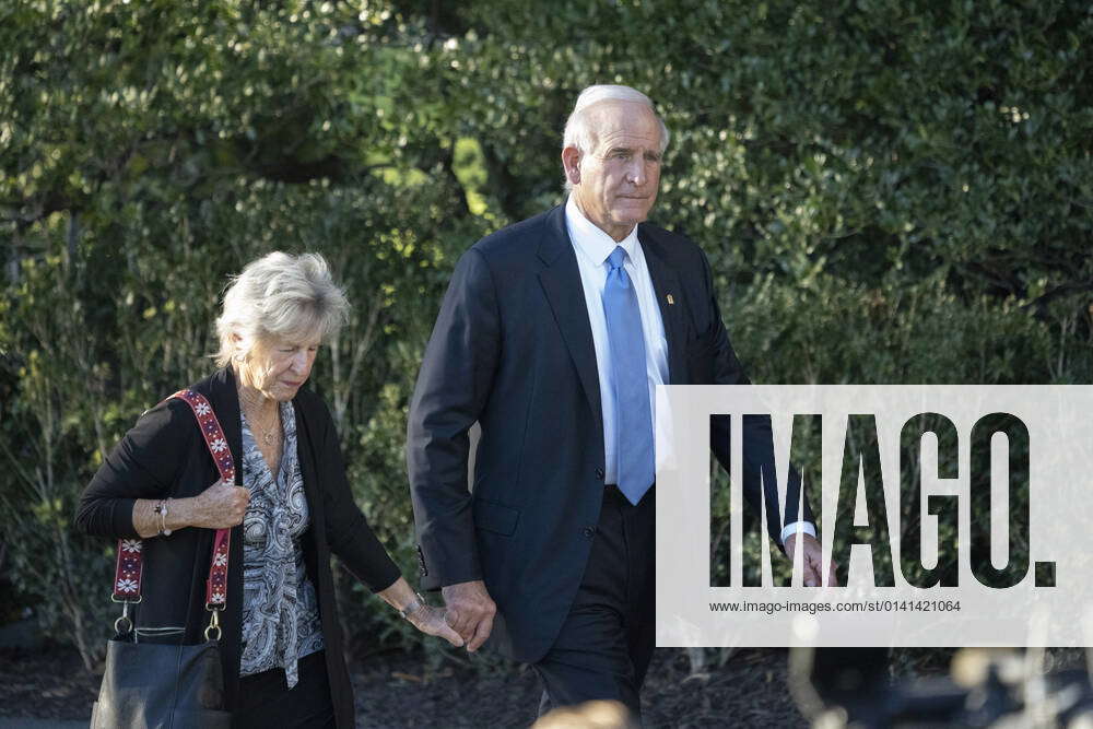 Dr. Mary and Ted Kellner arrive for a ceremony honoring the Milwaukee
