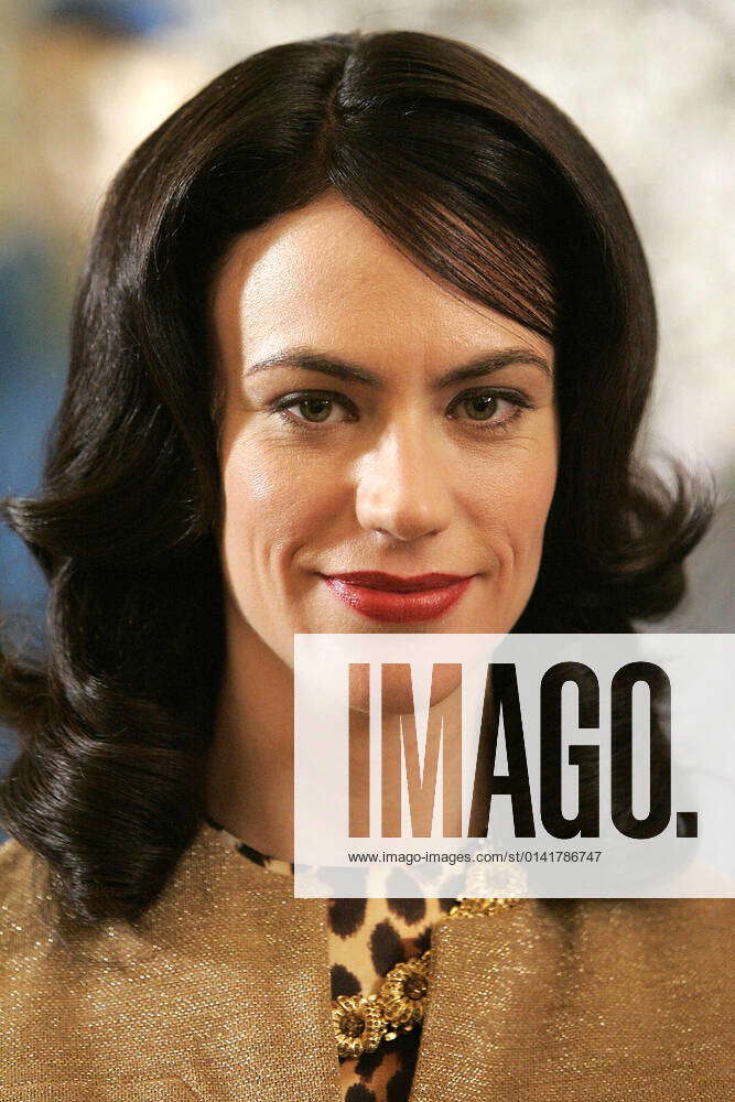 MAD MEN US TV SERIES 2007 - MAD MEN US TV SERIES 2007 - MAGGIE SIFF as ...