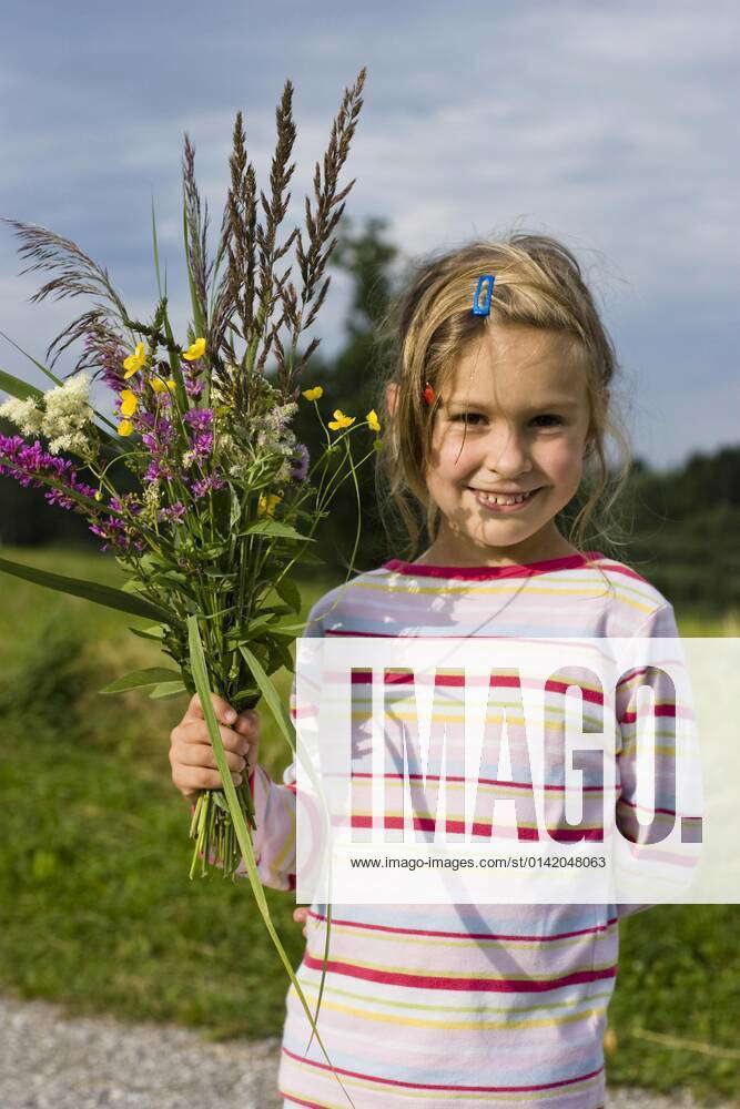 Girl with bouquet, Bavaria, Meadow flowers, Germany, Europe
