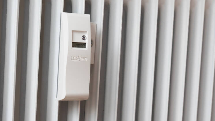 Tech Em Radiator Meter electronic heat cost allocator from Techem on a radiator electric heat ...