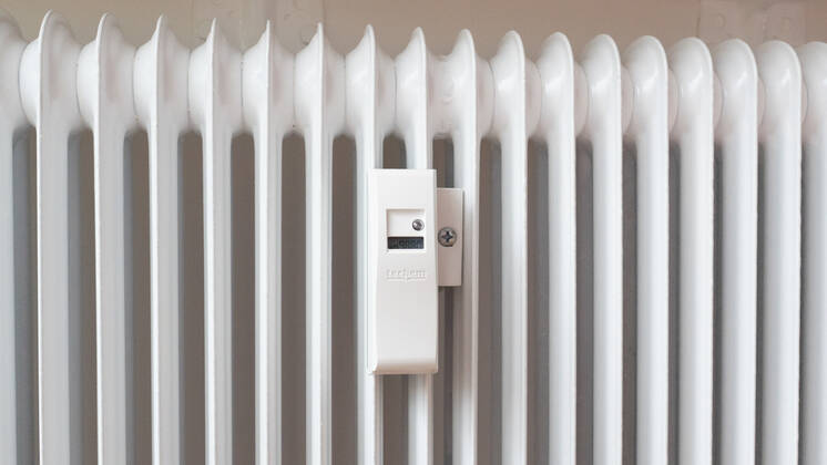 Tech Em Radiator Meter electronic heat cost allocator from Techem on a radiator electric heat ...