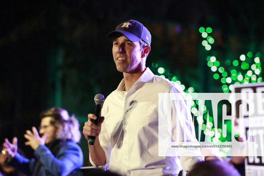 Beto ORourke Begins Campaign For Texas Governor In Houston Beto ORourke ...