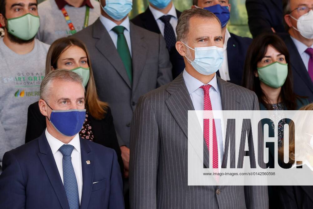 Spain’s King Felipe VI and Basque regional President, Inigo Urkullu ...