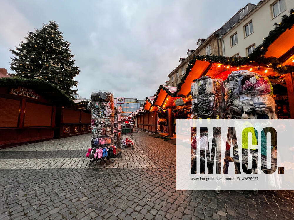 It Runs The Last Preparations On The Christmas Market In Magdeburg, The ...