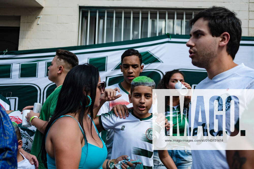 S O Paulo Sp Final Libertadores Em Sp Fans Watch The Libertadores Final Between