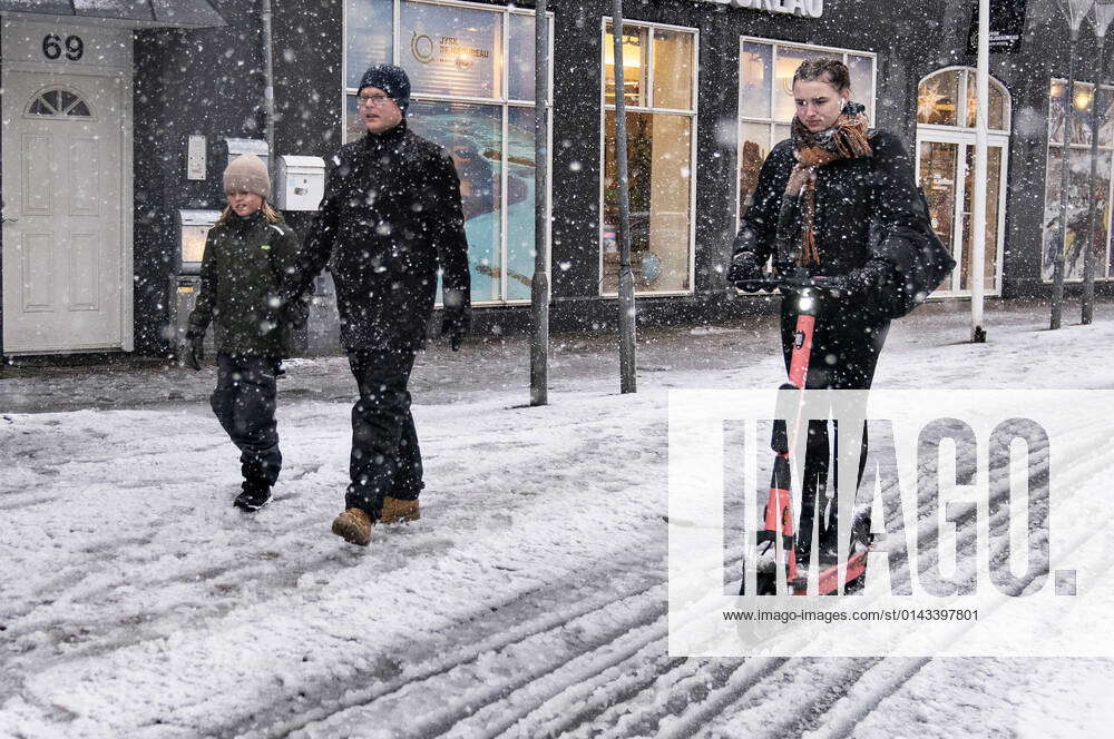 Fall Jylland Snow and wind in Aalborg, 1 December 2021, Aalborg Jylland