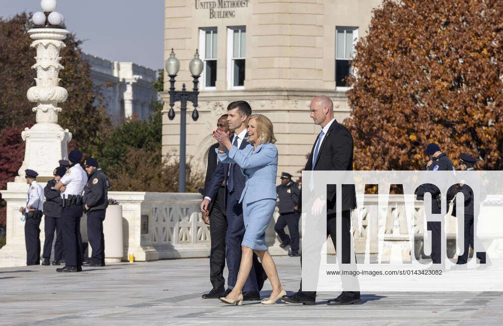 Mississippi Attorney General Lynn Fitch Walks Out Of The Supreme Court ...