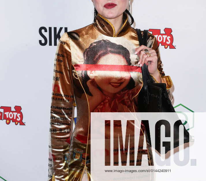 8th Annual Winter Wonderland Toys for Tots Charity Event Musician