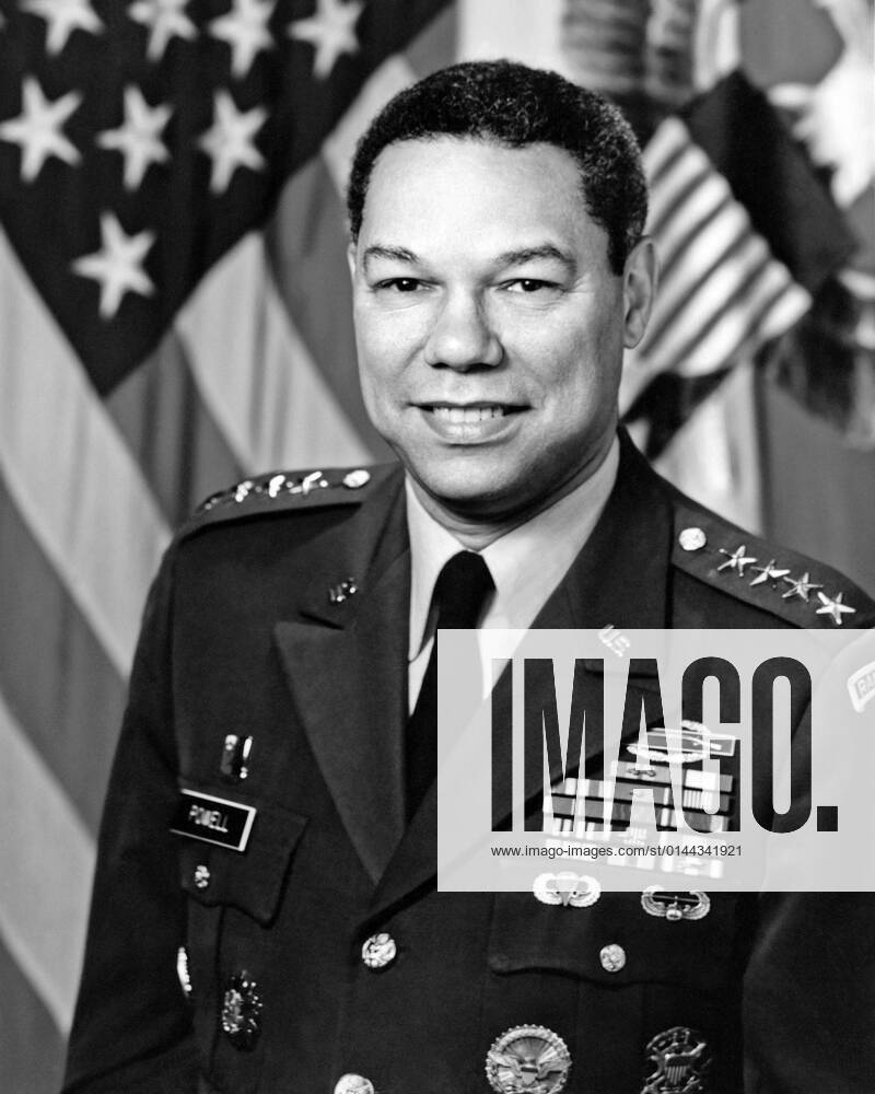 Portrait of U.S. Army Gen. Colin L. Powell Chairman of the Joint Chiefs ...