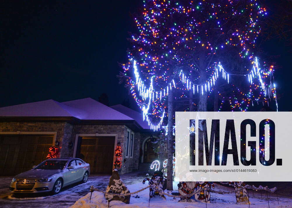 Edmonton Houses Lit Up For 2021 Christmas Season Christmas decorations