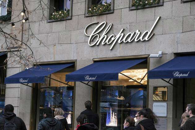 D sseldorf 27 12 2021 Chopard luxury watches K nigsallee shopping