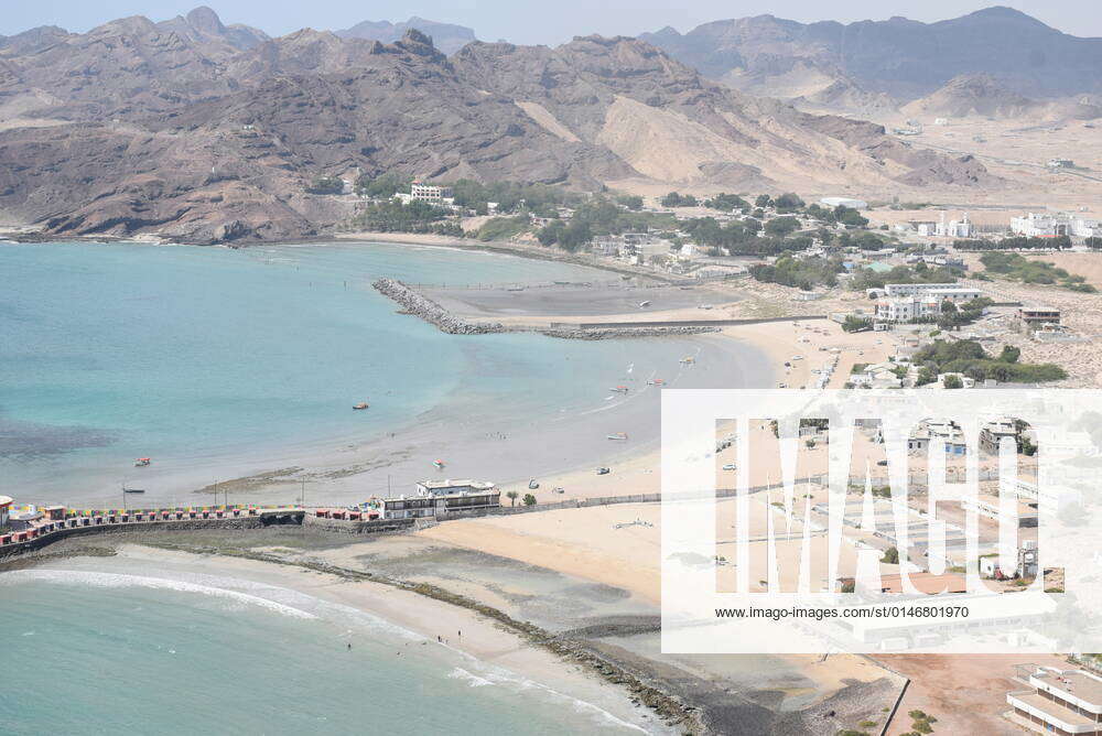 (220102) ADEN, Jan. 2, 2022 Photo taken on Jan. 2, 2022 shows the city view of Aden, Yemen s