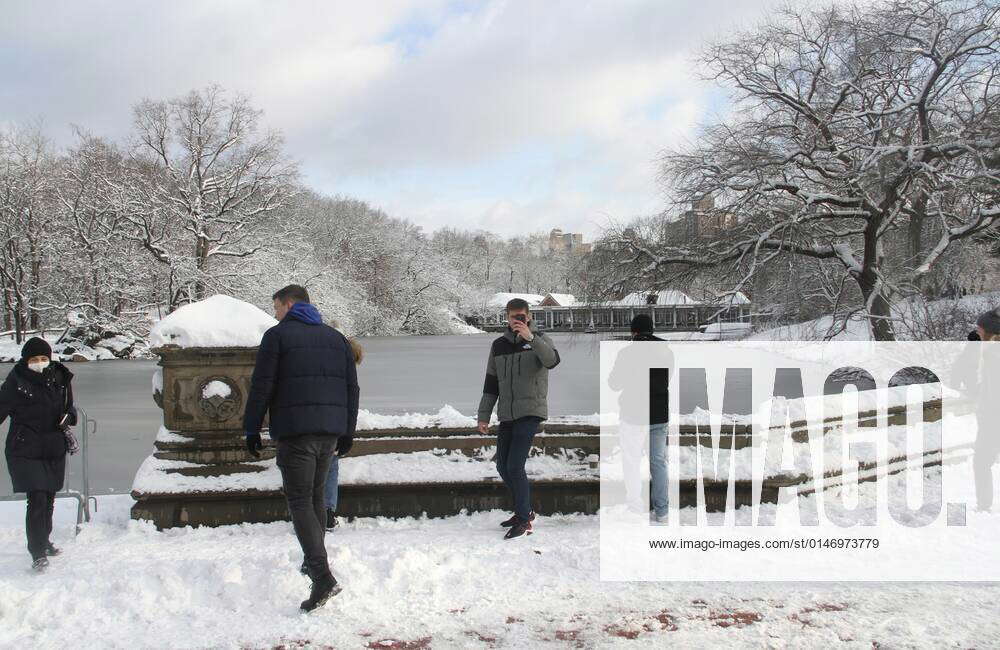 Snowfall at Central Park January 7, 2022, New York, USA The first awaited snowfall of 2022 at