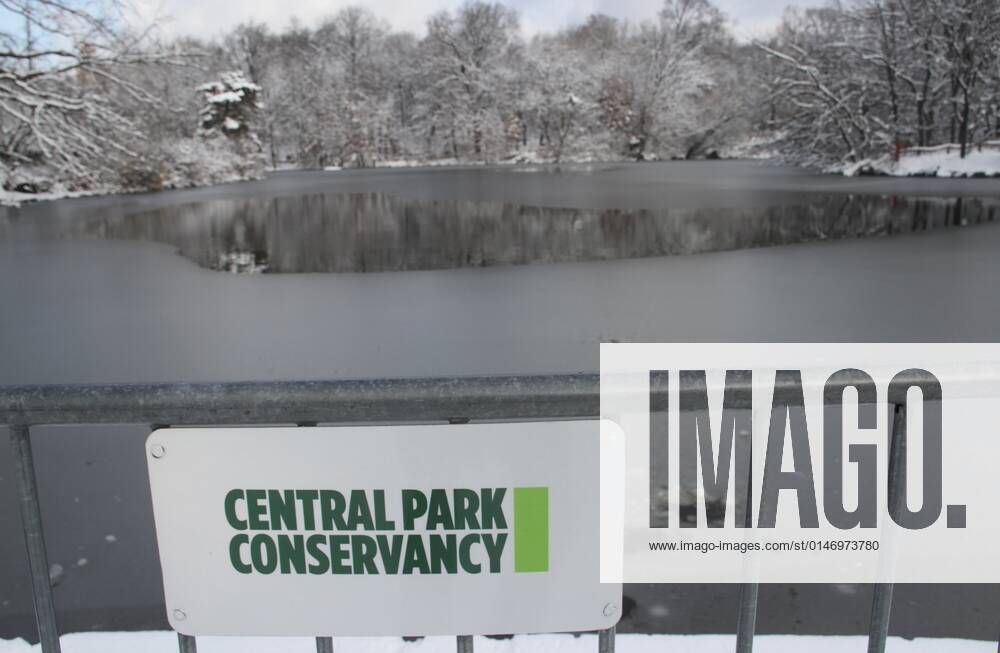 Snowfall at Central Park January 7, 2022, New York, USA The first awaited snowfall of 2022 at