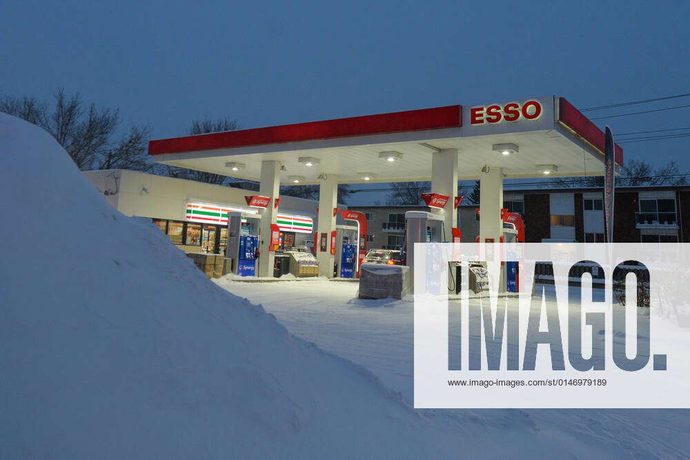 Daily Life In Edmonton During The Covid19 Pandemic Esso gas station on