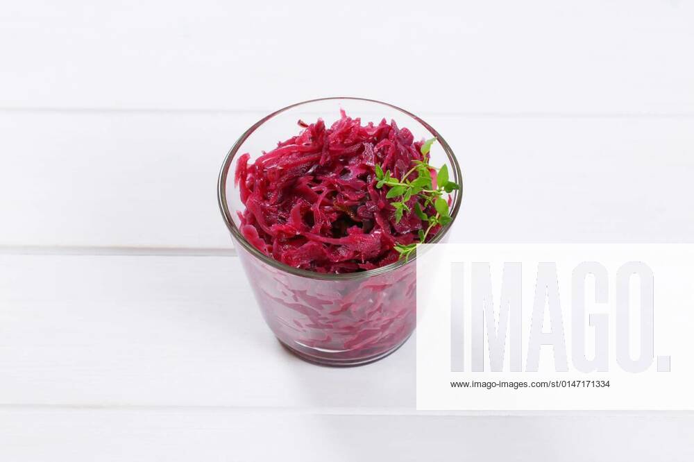 Pickled red cabbage