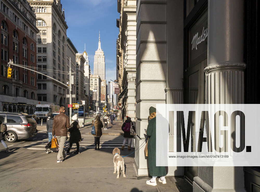 Gramercy Park neighborhood in New York Dog walking in the Flatiron