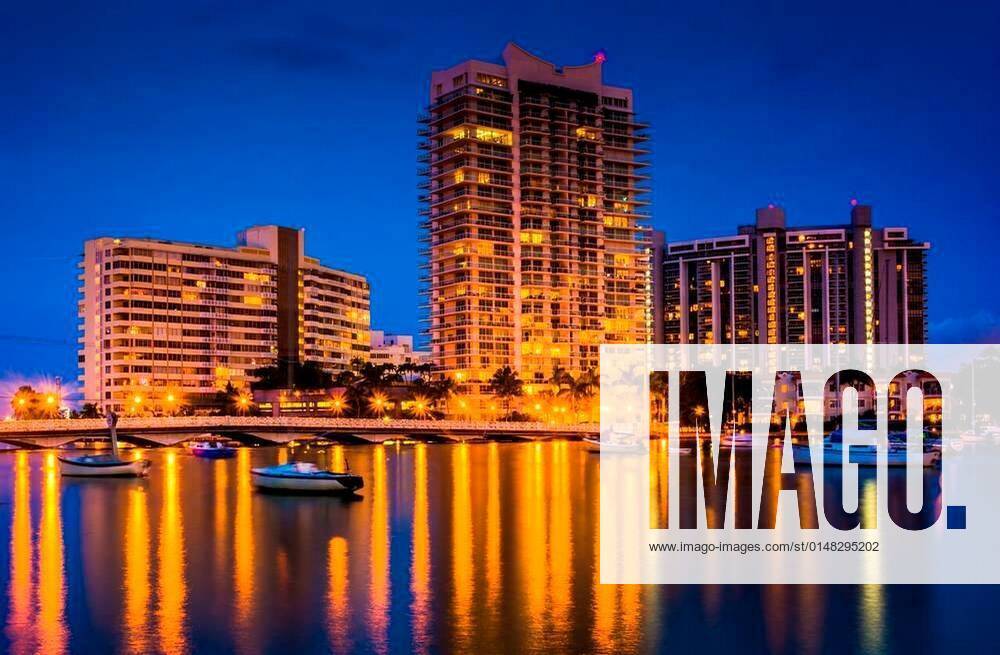 Buildings on Belle Island at night, in Miami Beach, Florida. xFotosearchxLBRFx