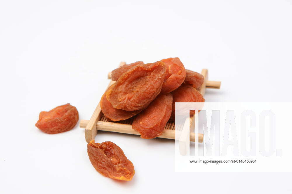 Dried apricots China