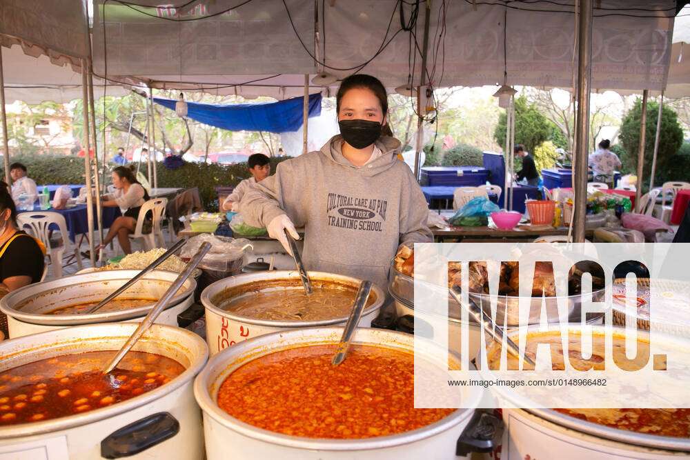 lao food vendor