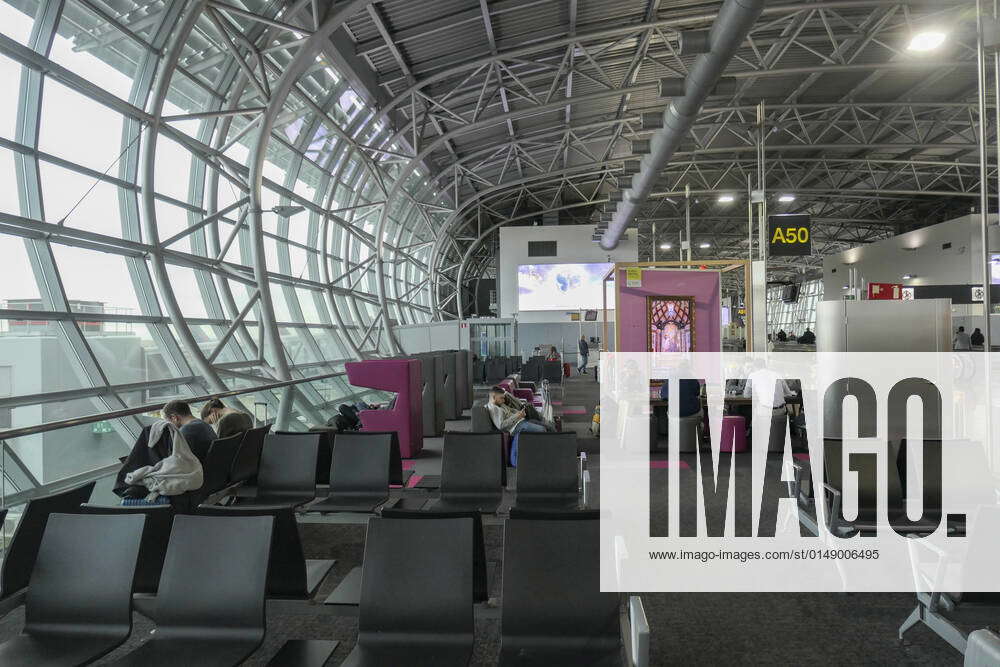 Inside Brussels International Airport Before The COVID Pandemic Inside ...