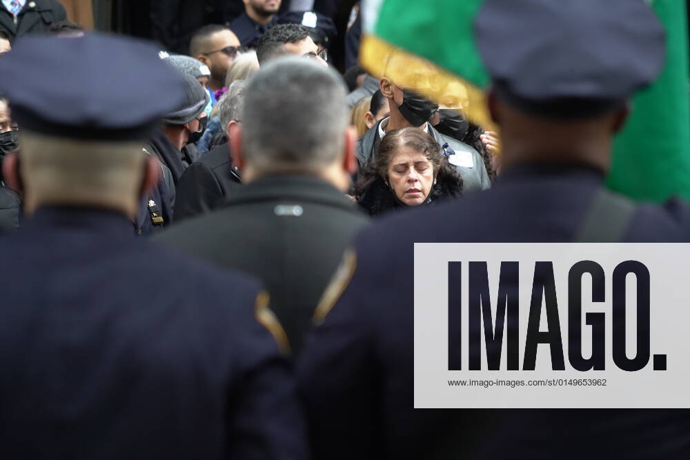 February 2, 2022, New York, NY, USA AMALIA MORA, mother of slain