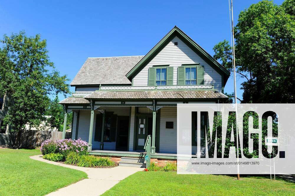 Sinclair Lewis Home Sauk Centre Minnesota MN xagefotostockx